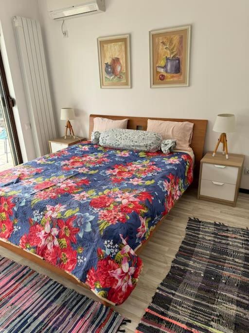 Kazanlak Large Guest House Apartment Near The Center With Full Kitchen & Dining Room, King Beds, Garden Patio, Free Parking & Self Check-In Exterior photo