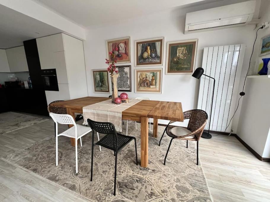Kazanlak Large Guest House Apartment Near The Center With Full Kitchen & Dining Room, King Beds, Garden Patio, Free Parking & Self Check-In Exterior photo
